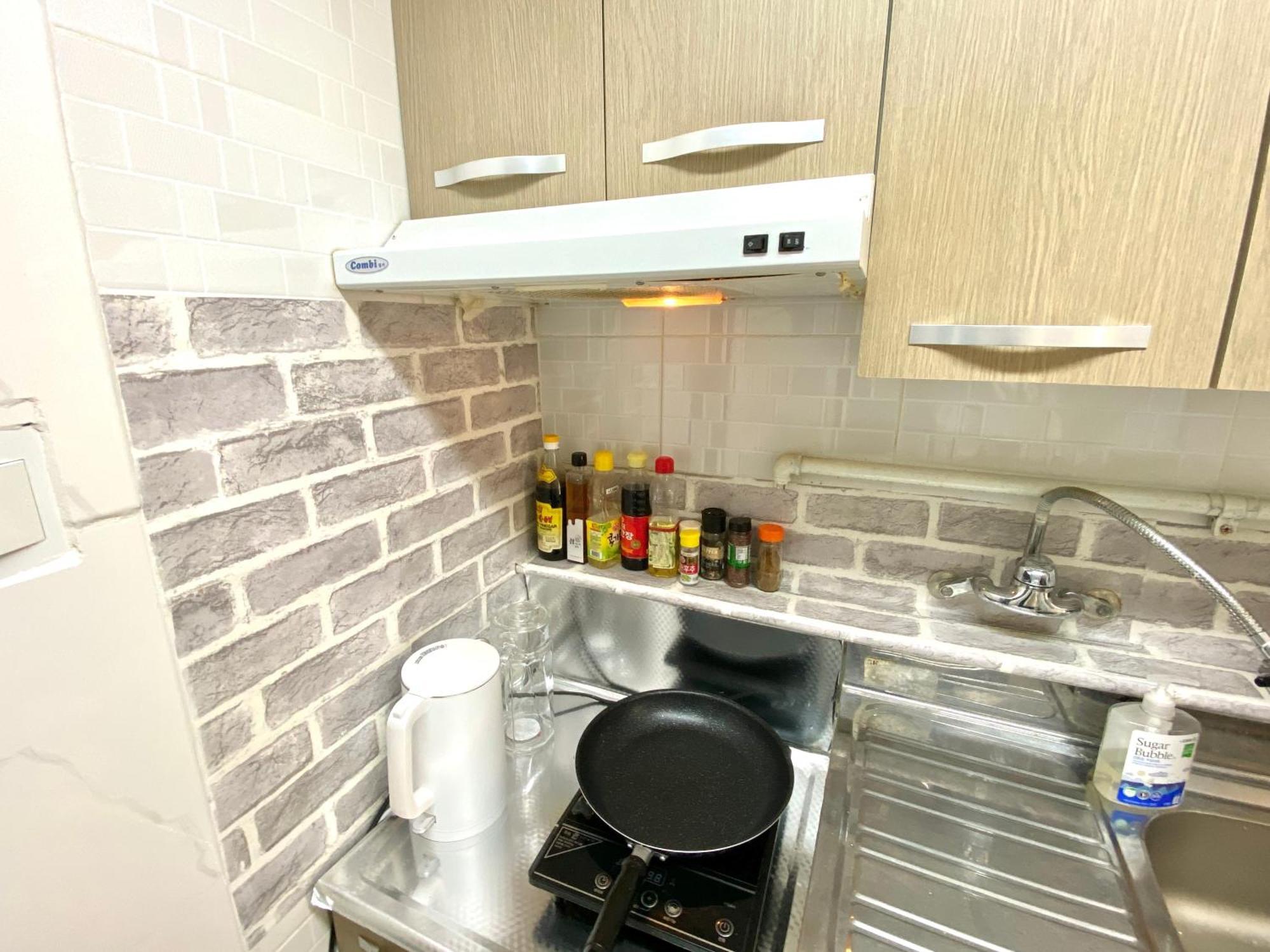 2 Rooms-2mins To Mrt,15mins To Hongdae *