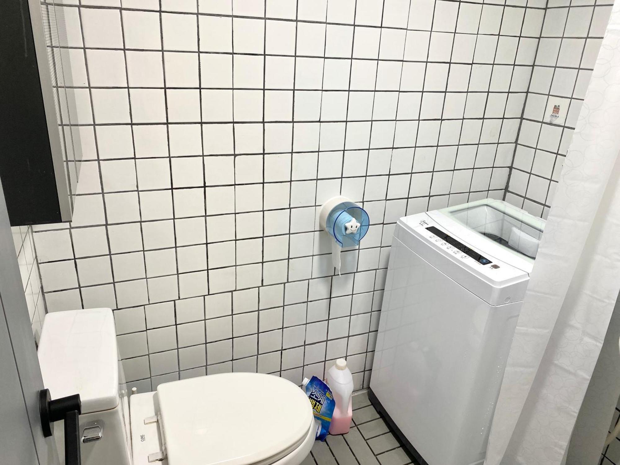 2 Rooms-2mins To Mrt,15mins To Hongdae Apartment *